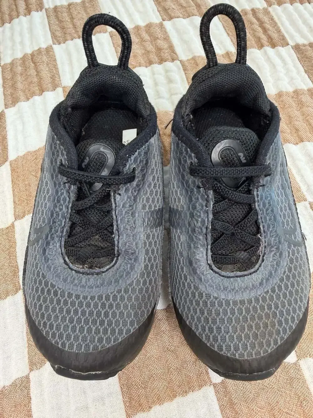 Nike Air Max 2090 Size 6C Black Sneakers